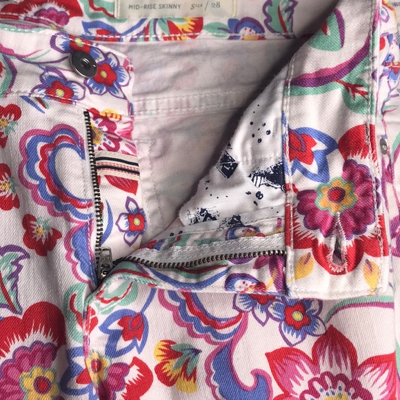 Pilcro and the Letterpress Floral Mid Rise Jeans - Picture 4 of 10